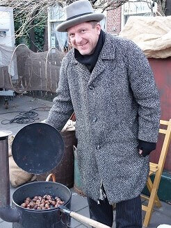 Kastanjes poffen © www.oudhollandsentertainment.nl