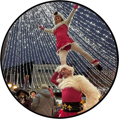 Kerst Acrobaten © www.funenpartymatch.nl