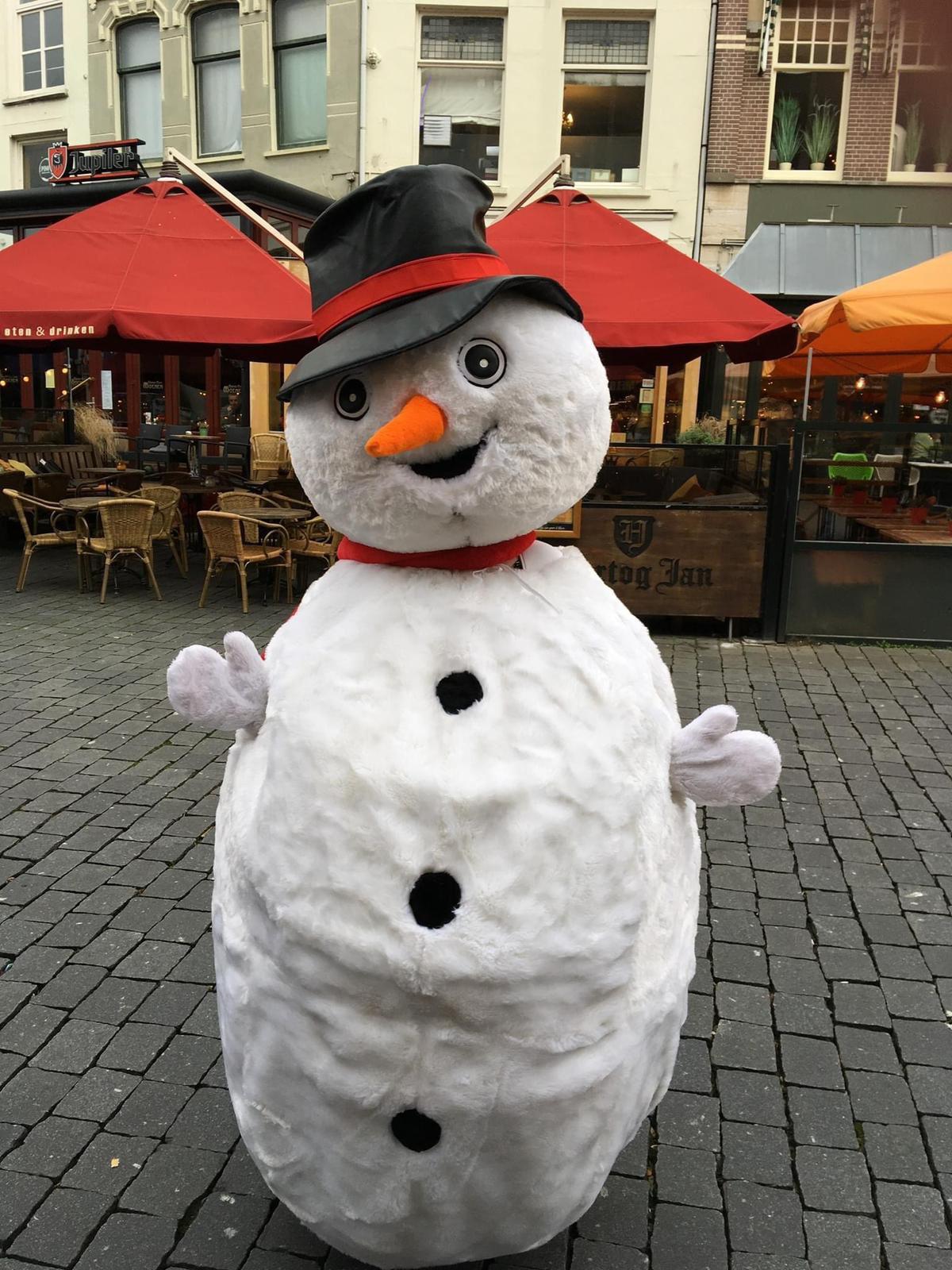 Kerst Sneeuwpop Looppop www.funenpartymatch.nl