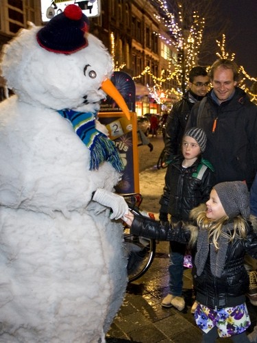 Levende Sneeuwman © www.kerst-entertainers.nl