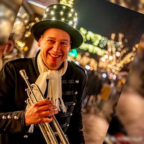 Trompettist in Dickens stijl www.funenpartymatch.nl